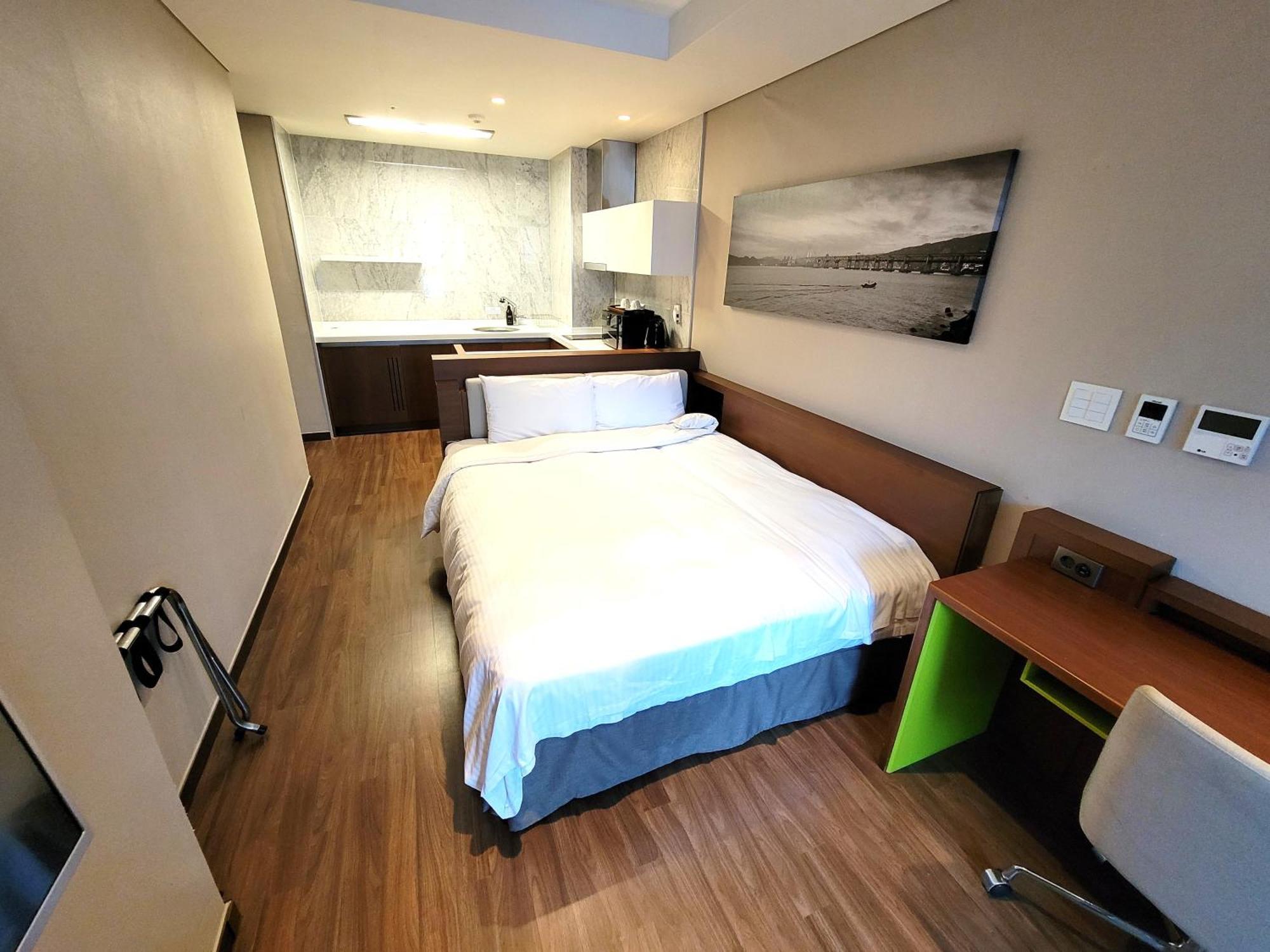 בוסאן W Residence Hotel מראה חיצוני תמונה