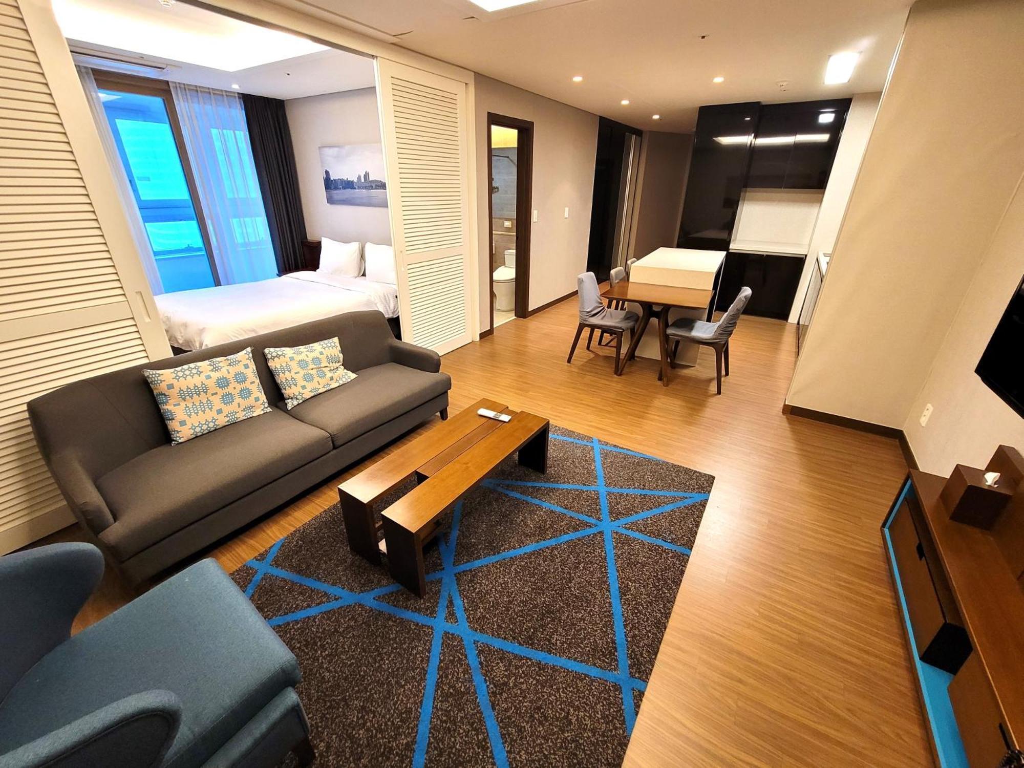 בוסאן W Residence Hotel מראה חיצוני תמונה
