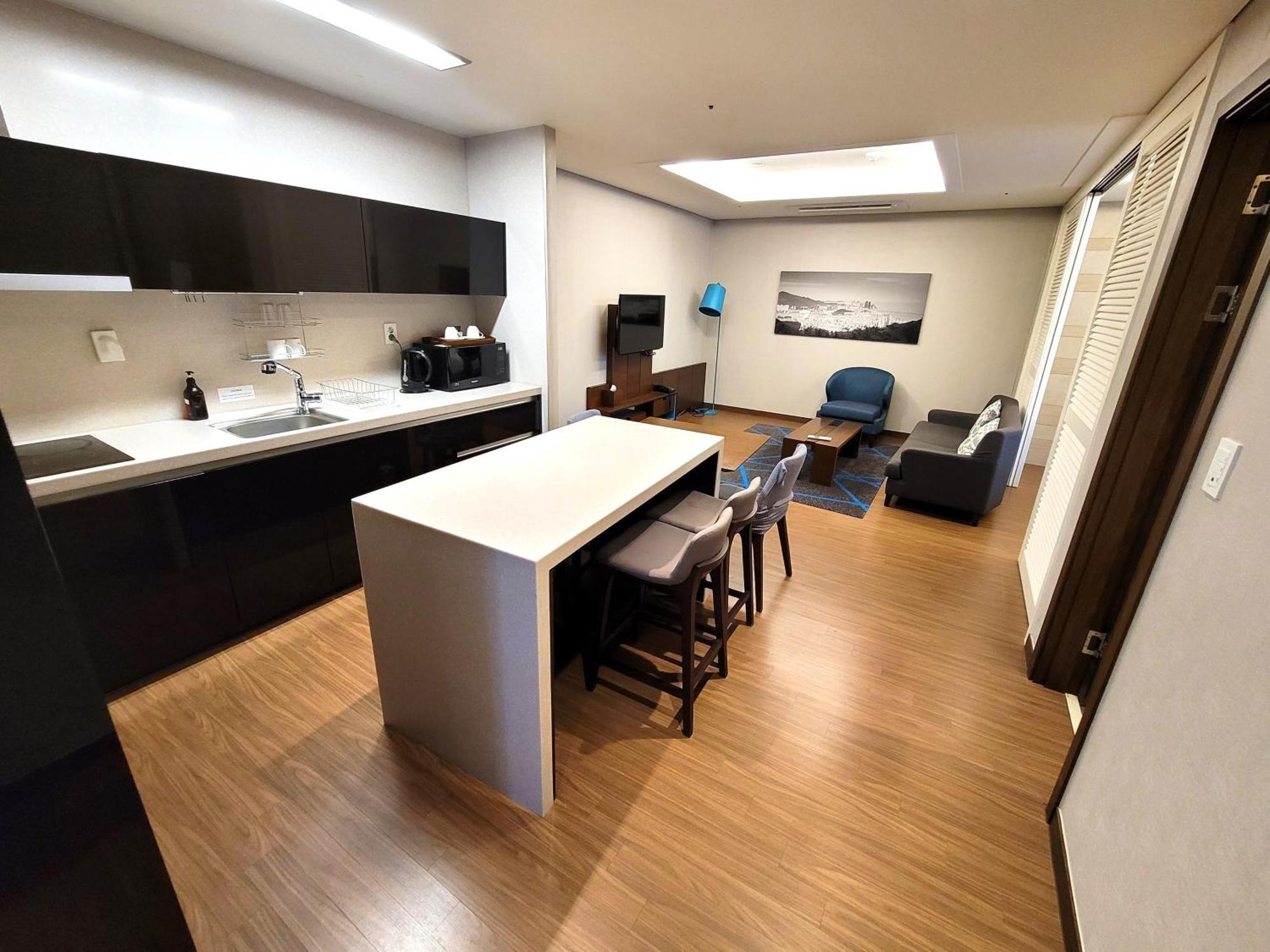 בוסאן W Residence Hotel מראה חיצוני תמונה